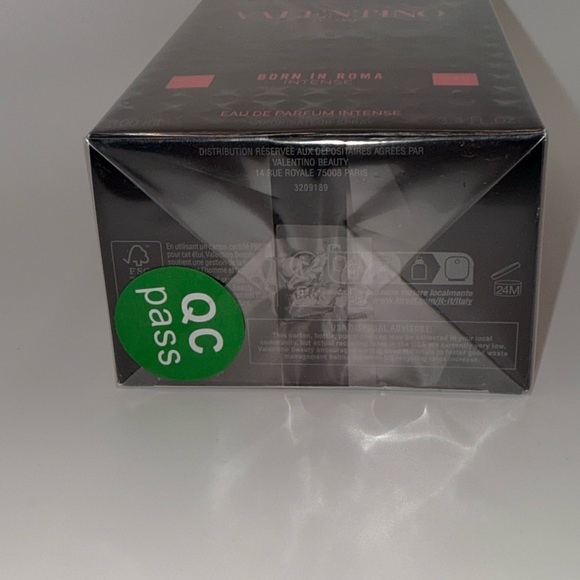 Valentino Born in Roma Intense - Picture 3 of 4